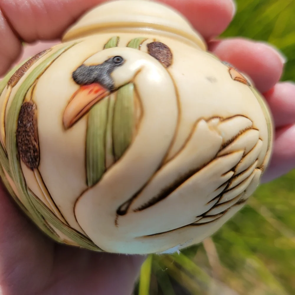 Jardinia Swan Song Trinket Box by Martin Perry Studios 2003 ~ Pretty 3D Imagery - Picture 4 of 15